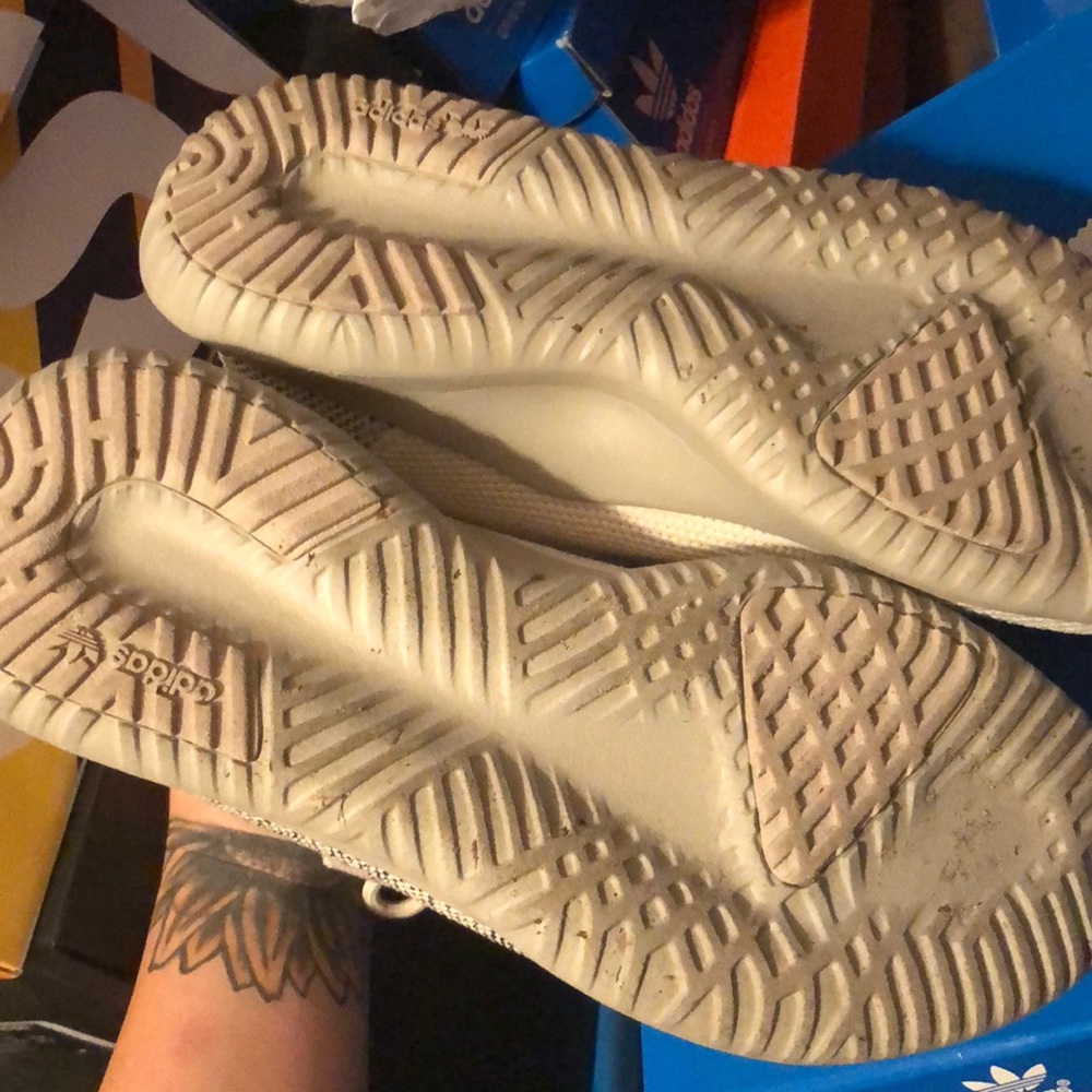 *SOLD* Adidas Tubular GS - Picture 4 of 5
